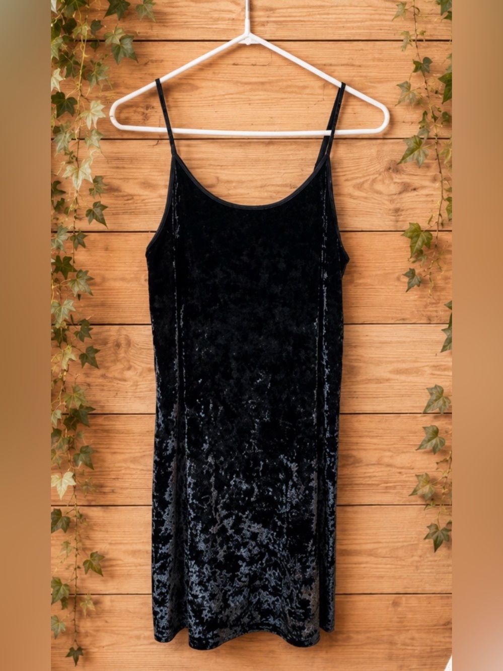 Vintage Y2K Victoria’s Secret Black Crushed Velvet Slip Dress Chemise M/L